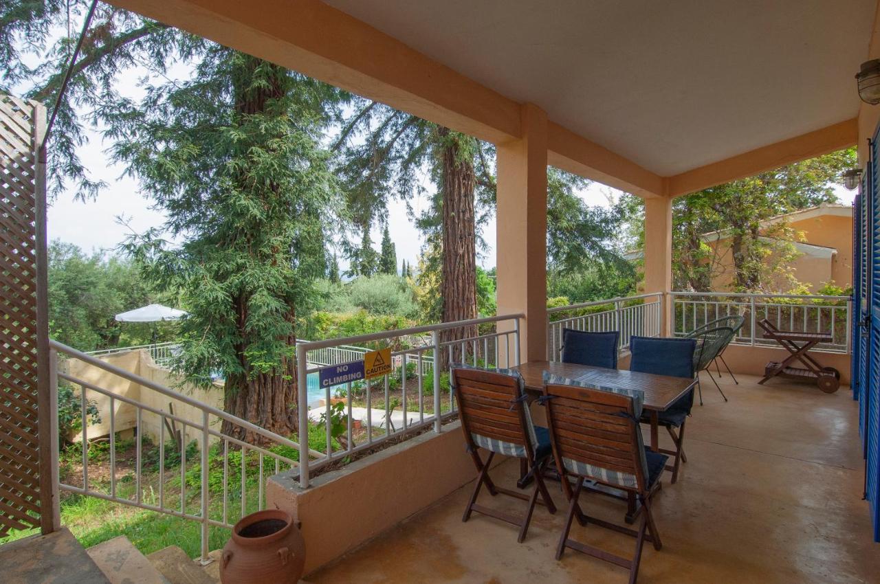 Villa Serena Nisaki  Exterior photo