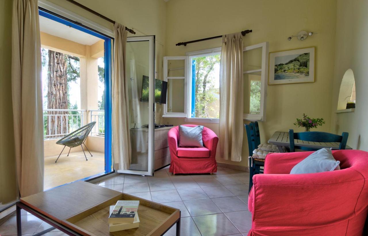 Villa Serena Nisaki  Exterior photo