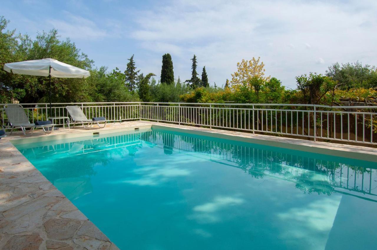 Villa Serena Nisaki  Exterior photo